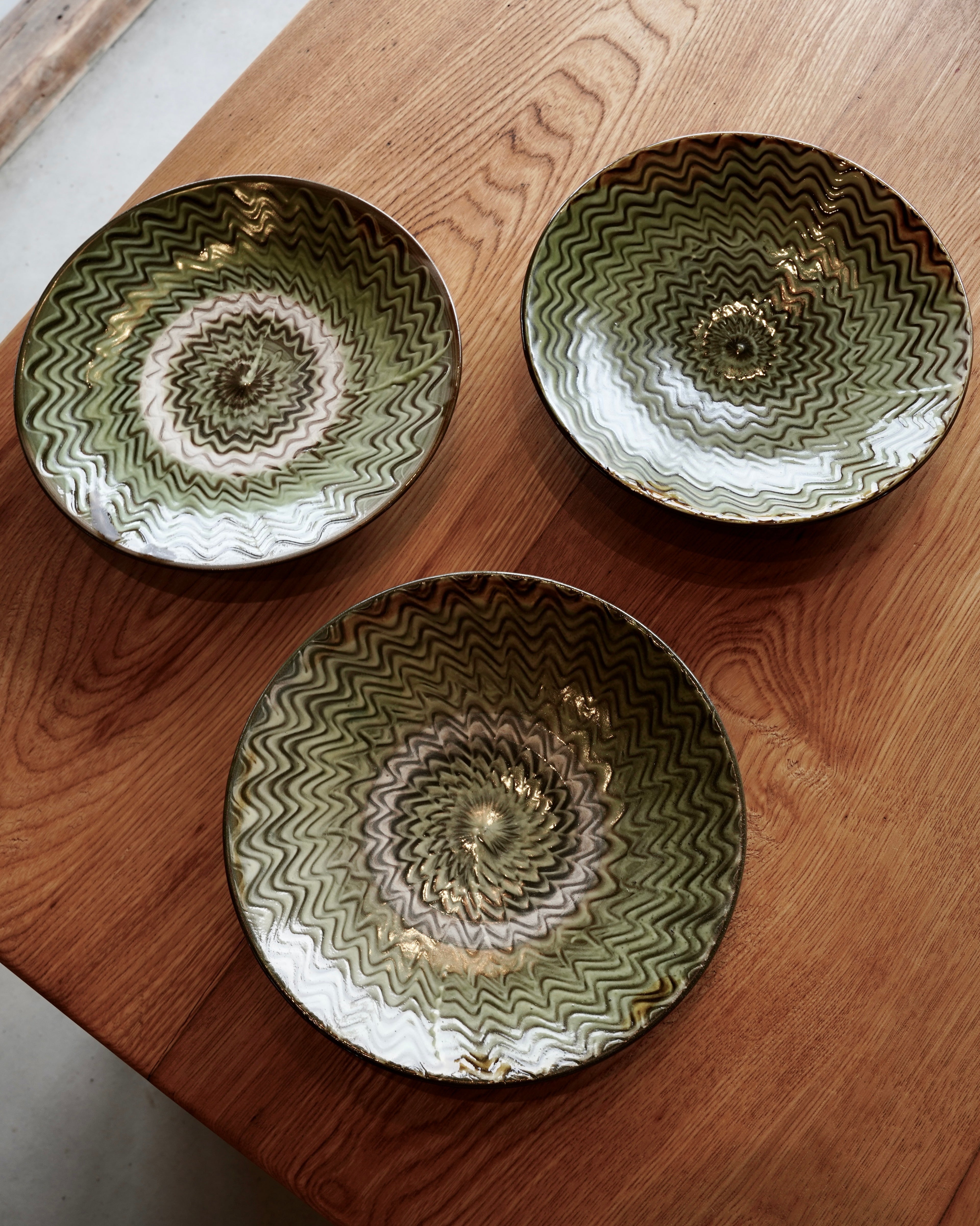 小鹿田焼 坂本浩二窯 “éhn Edition”  /  7寸皿 櫛目