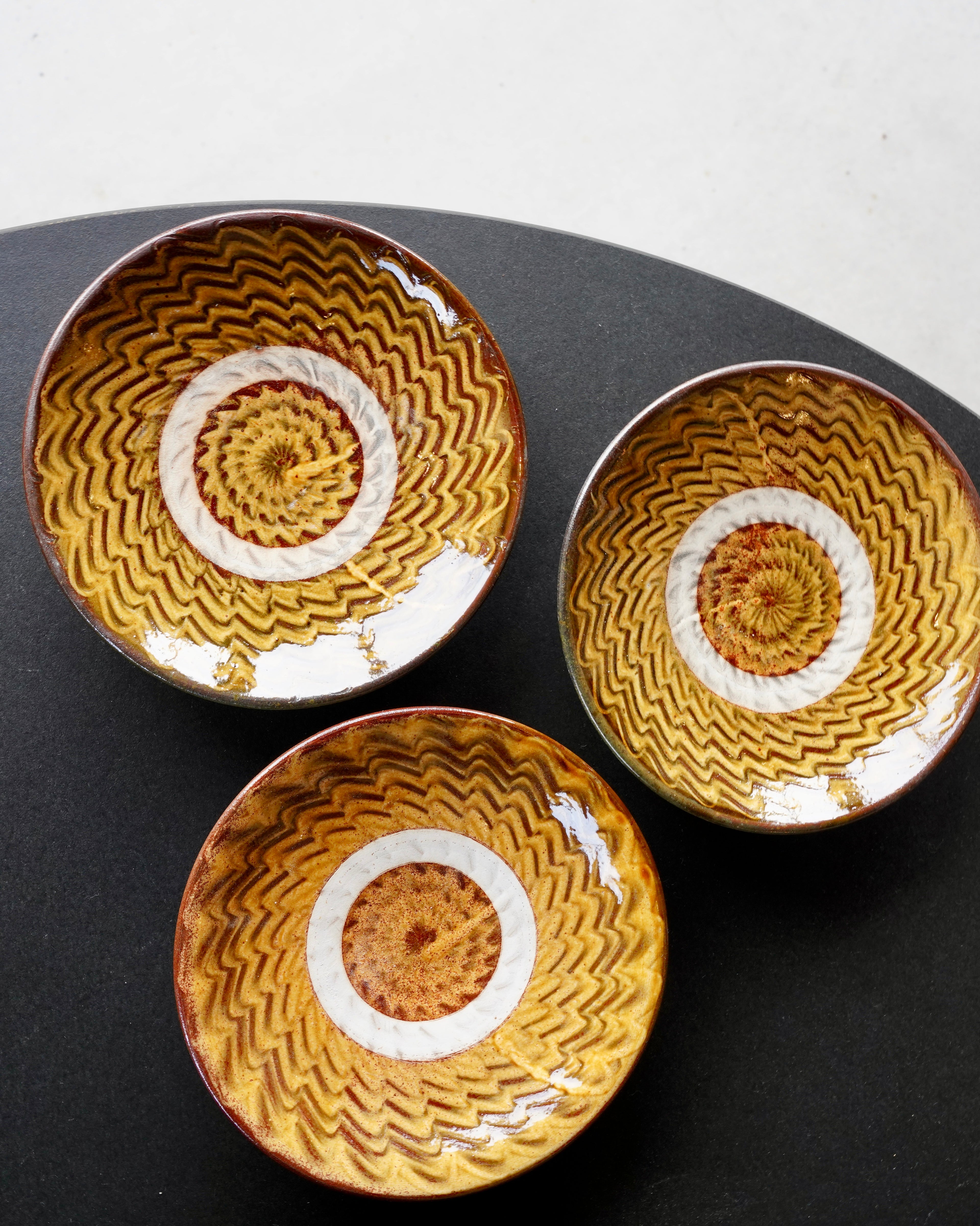 小鹿田焼 坂本浩二窯 “éhn Edition” /  5寸皿 櫛目