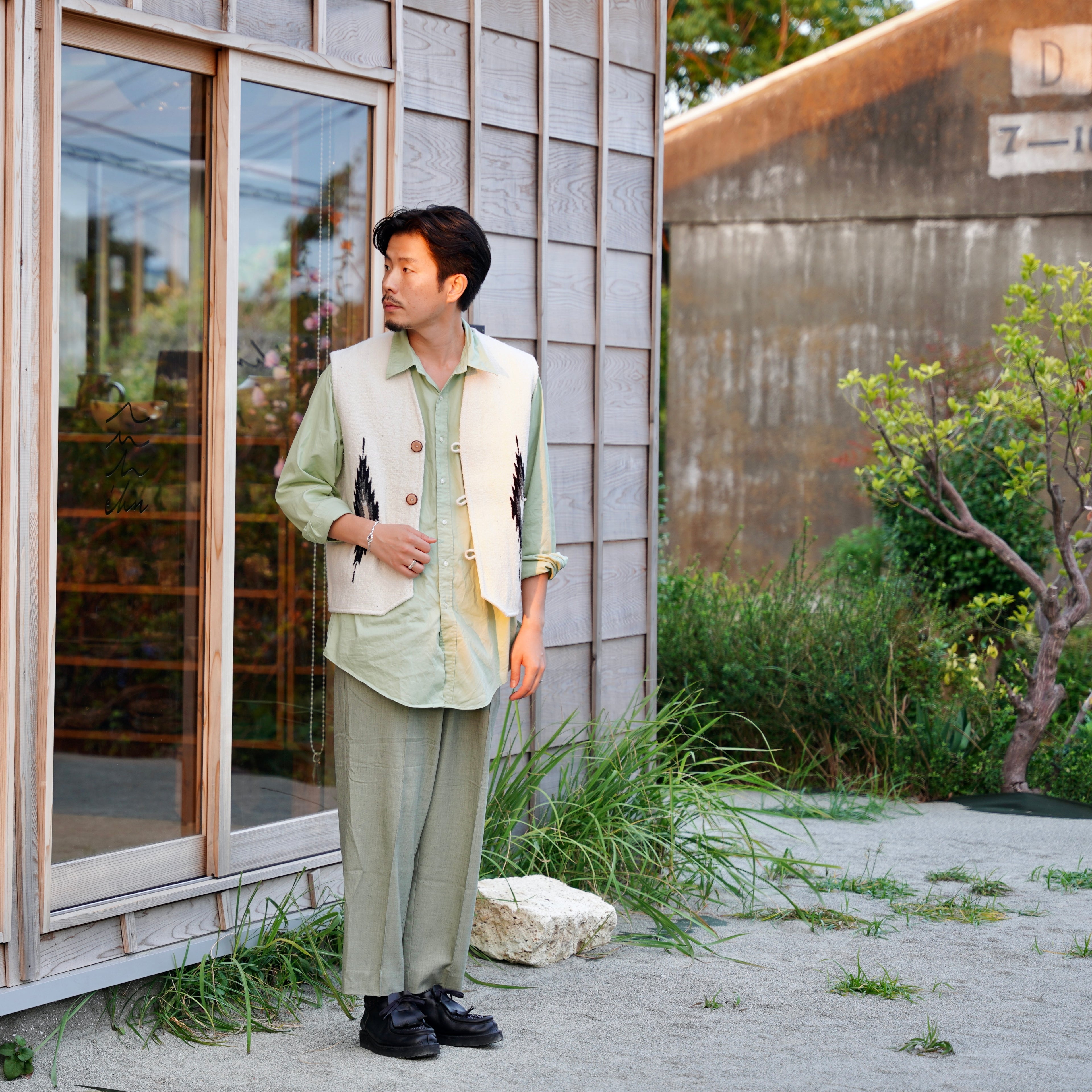 FOUNDOUR(ファウンダ) / REGULAR COLLAR SHIRT  GREEN