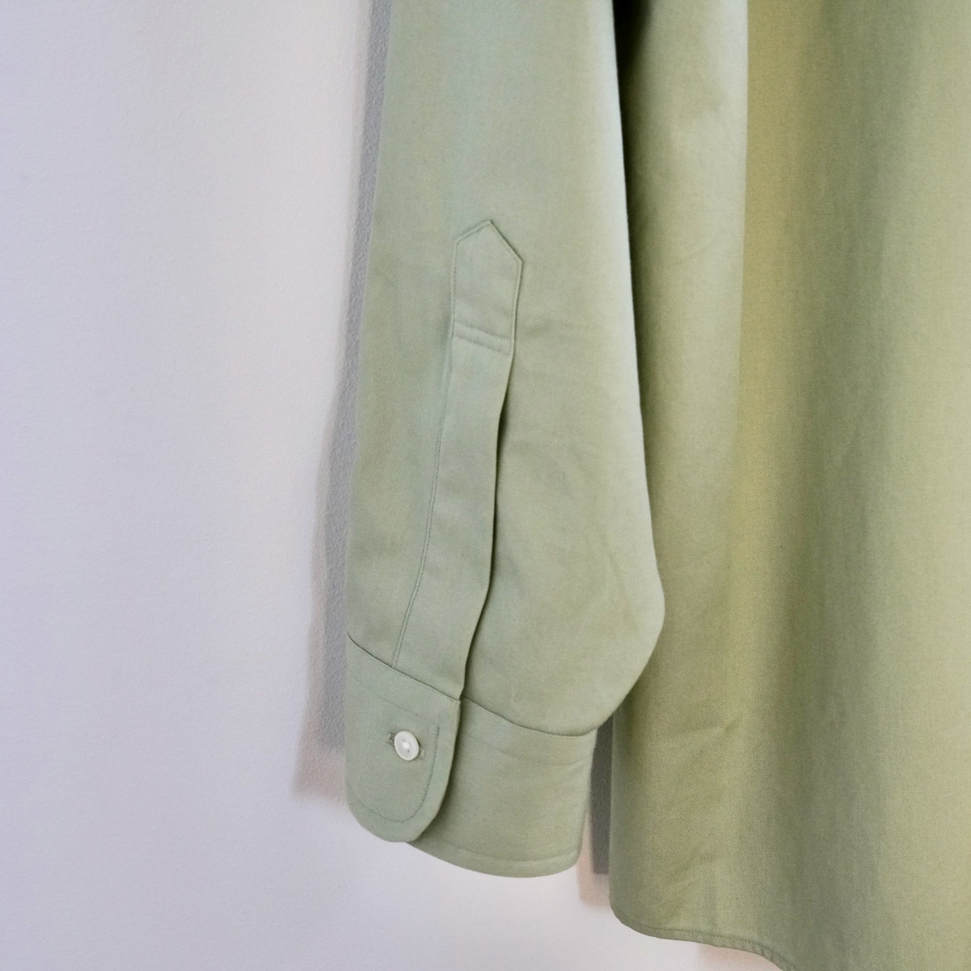 FOUNDOUR(ファウンダ) / REGULAR COLLAR SHIRT  GREEN