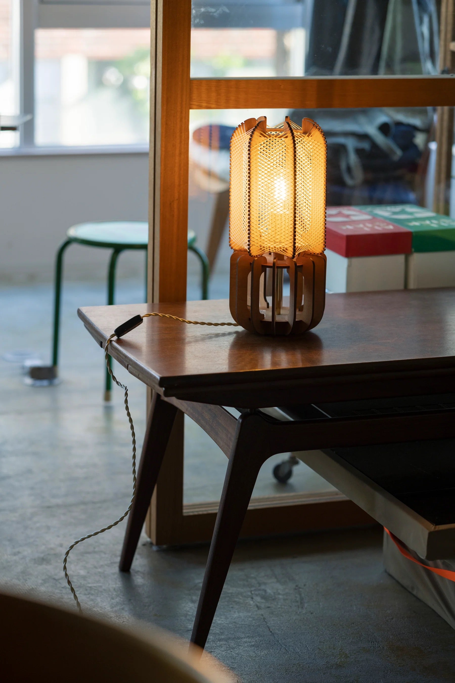LAFABLIGHT /JEELI - WOOD BASE