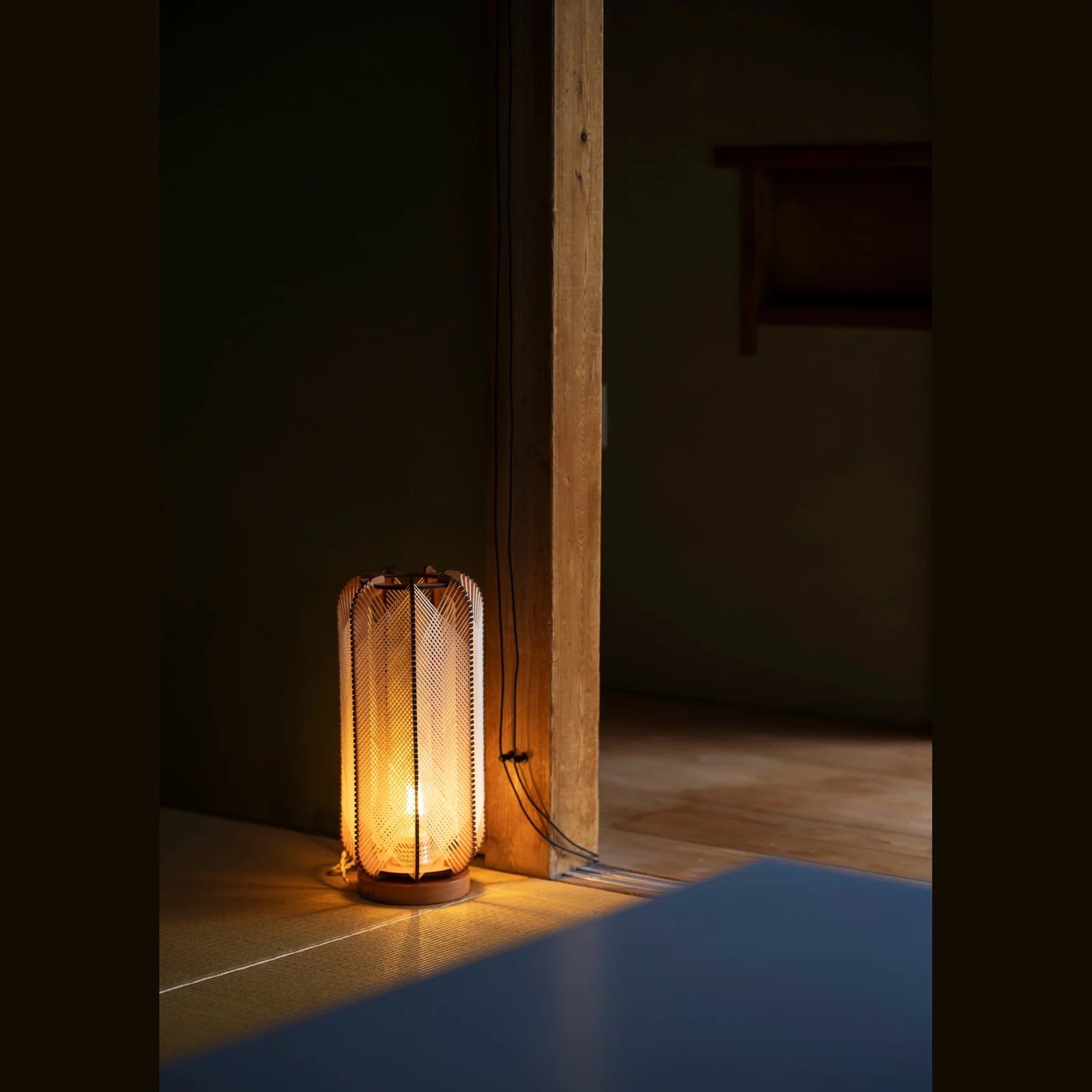 LAFABLIGHT / PILLSI - LAMP ON BASE