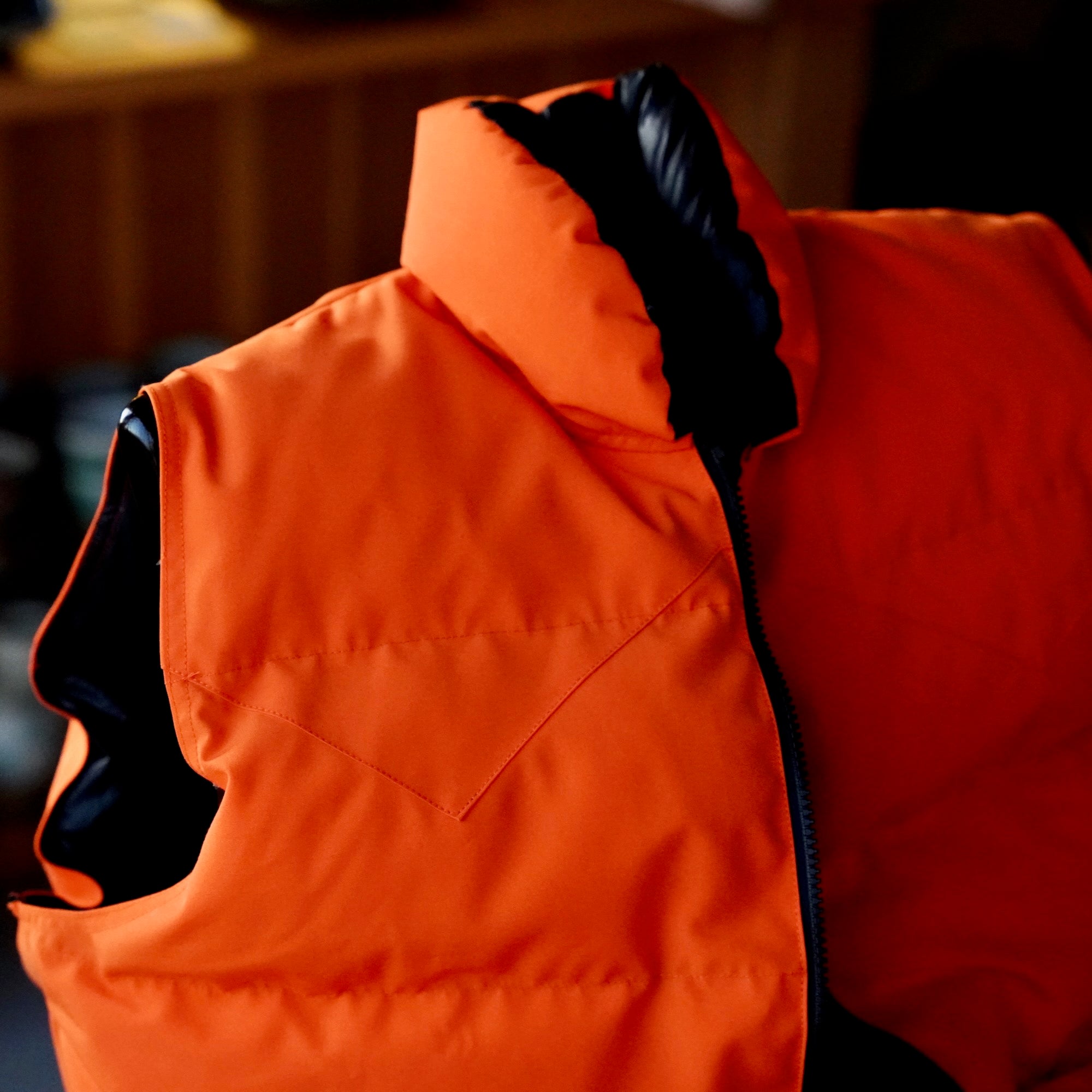 KLUANE MOUNTAINEERING / DOWN VEST(Western Yoke) – Bonfire