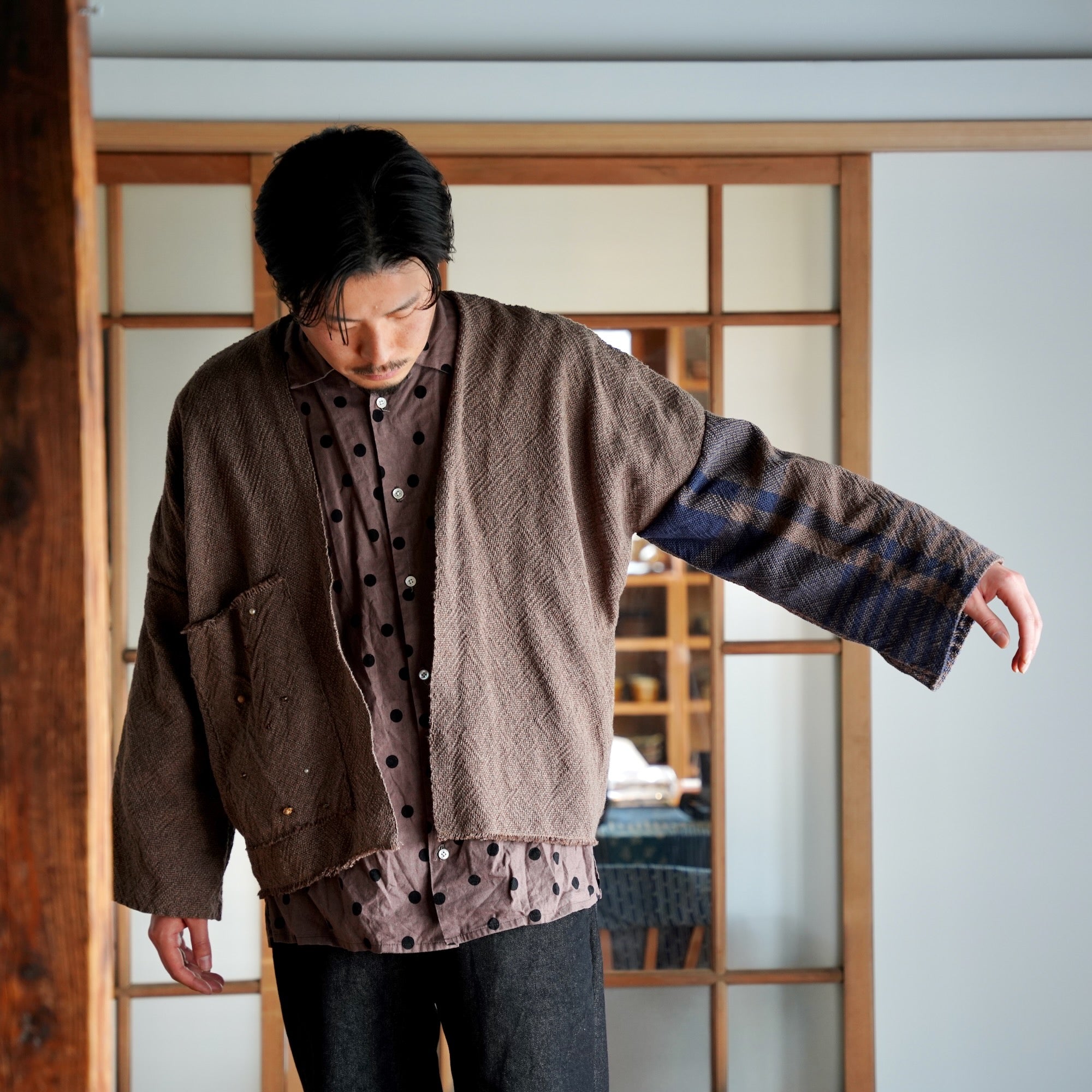 Hollie Word × éhn  /  Hand woven-Hand sewn-Vintage sourced   bead detail Jacket