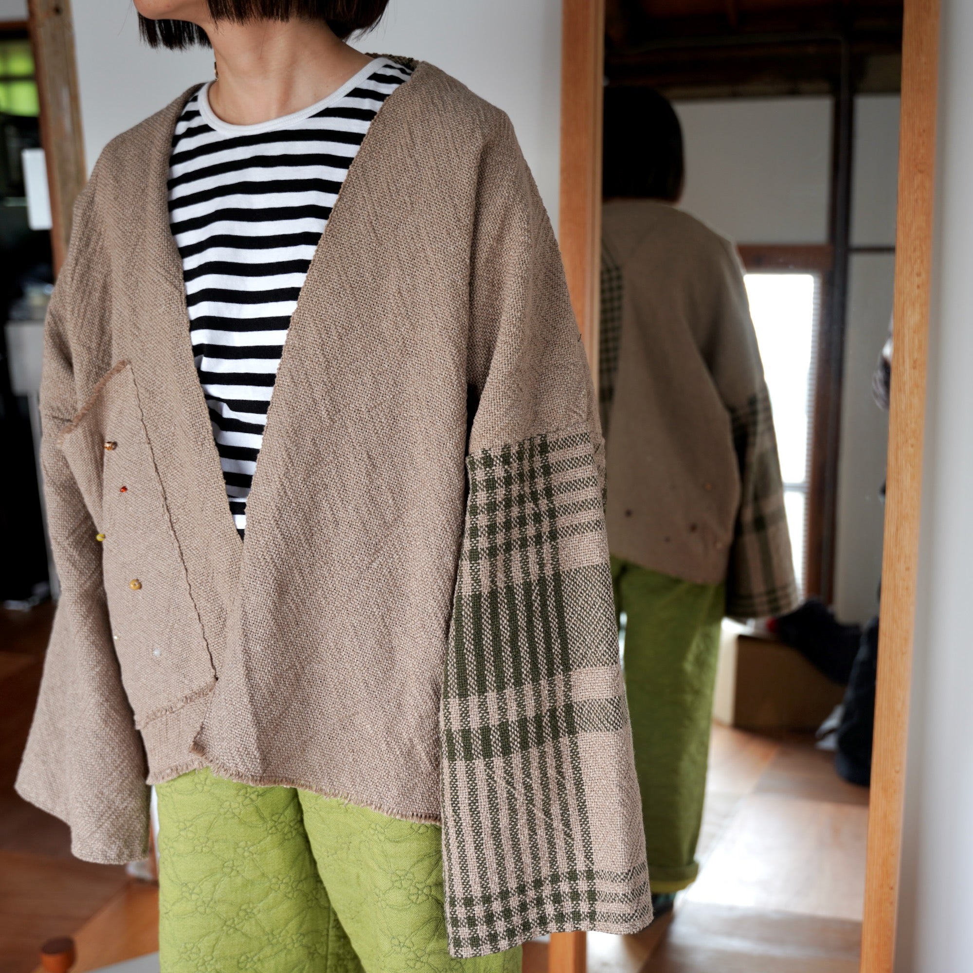 Hollie Word × éhn  /  Hand woven-Hand sewn-Vintage sourced   bead detail Jacket