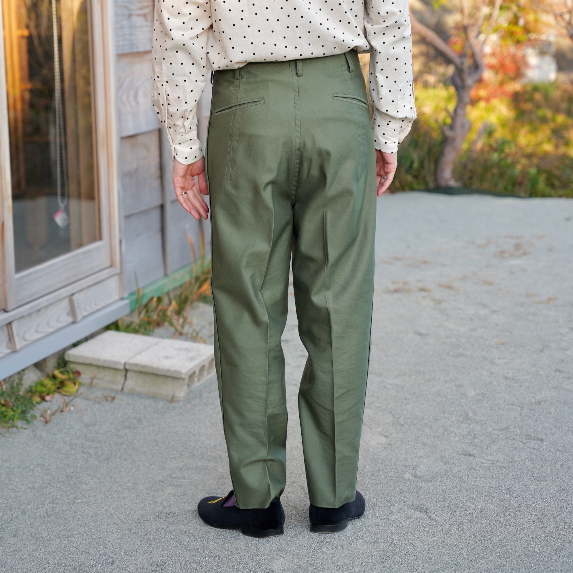 EESETT&Co / OUT SEAM TROUSERS "JOHNSTON" - OLI VE