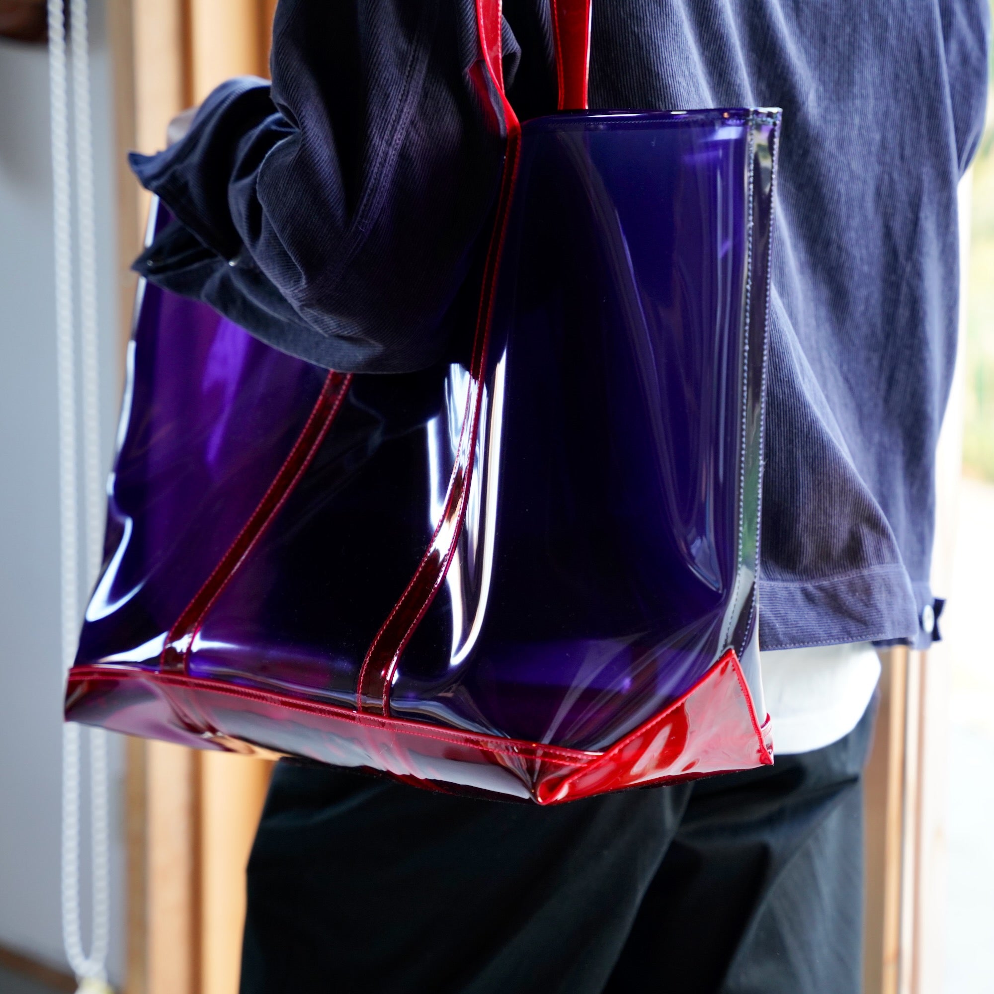 NEWBOOK / SEASIDE LARGE - NAVY RED