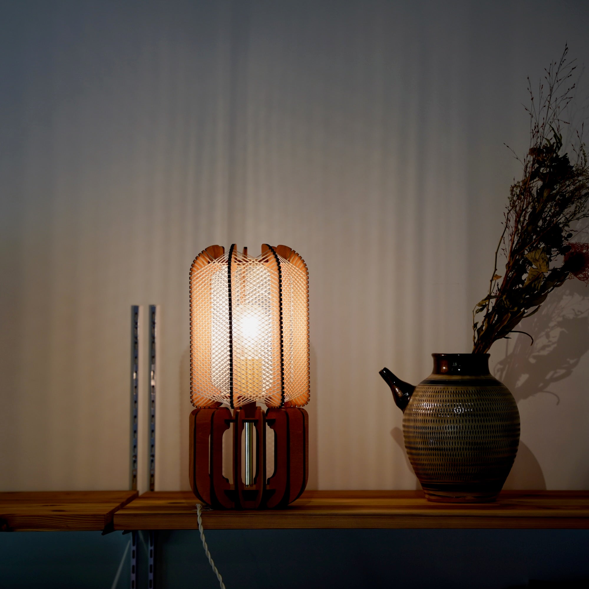 LAFABLIGHT /JEELI - WOOD BASE