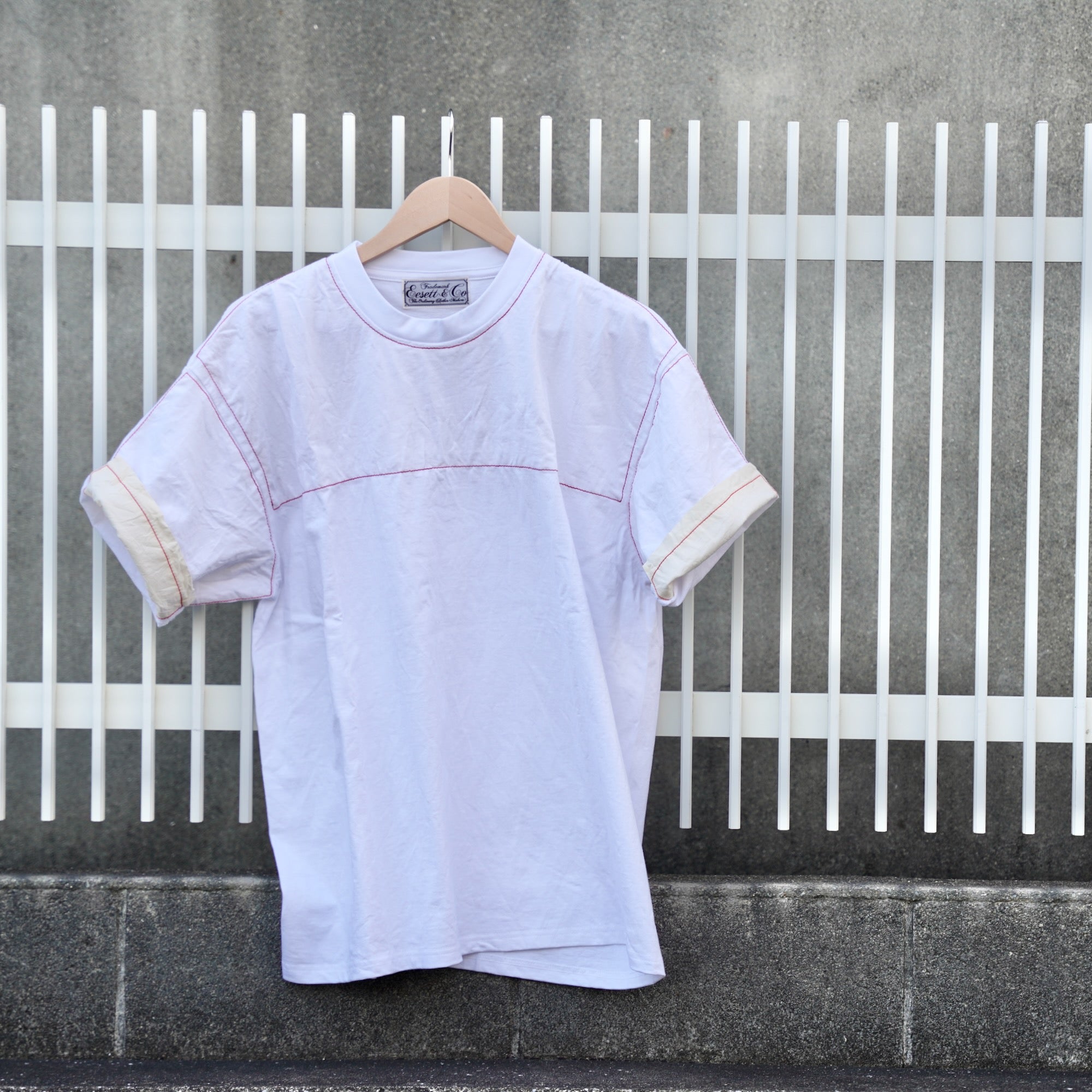 EESETT&Co / FOOTBALL T-SHIRT