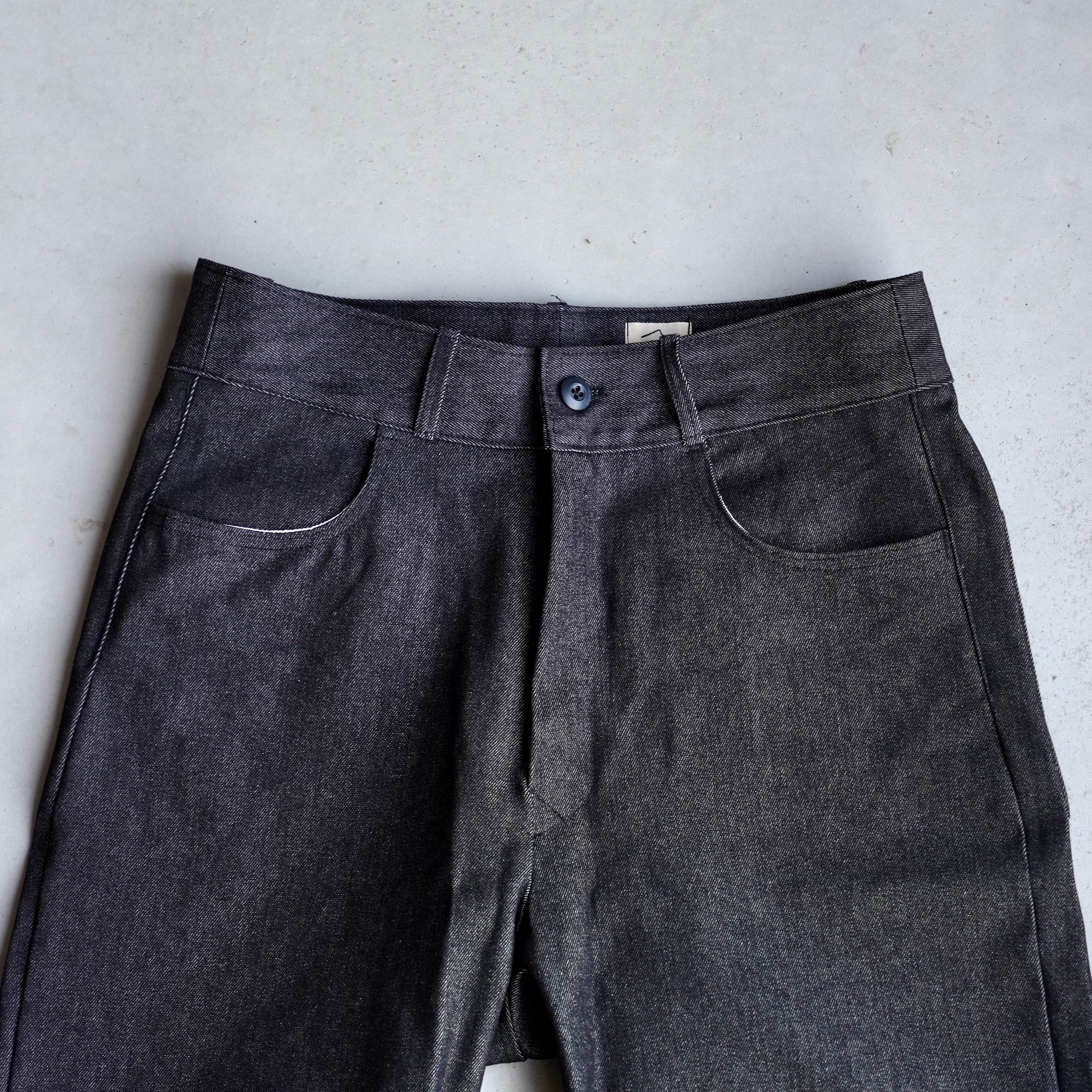 éhn Original / “Atelier Trousers”Half-length - Black Denim