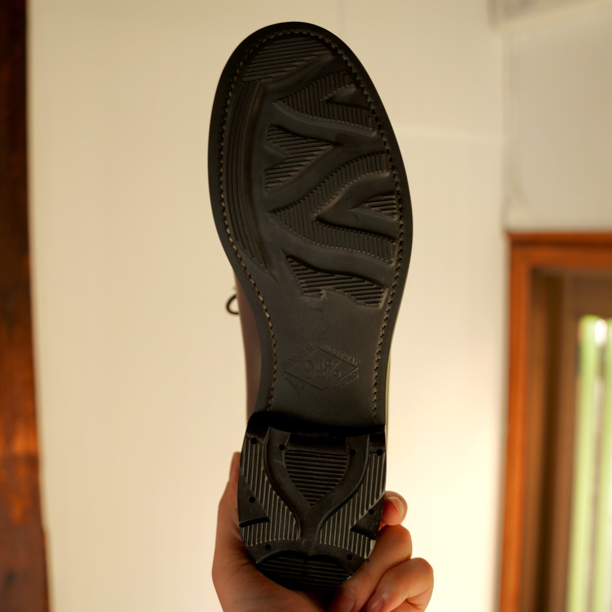 受注生産】RENDO × éhn / GB001 APRON FRONT DERBY(オーストリッチ