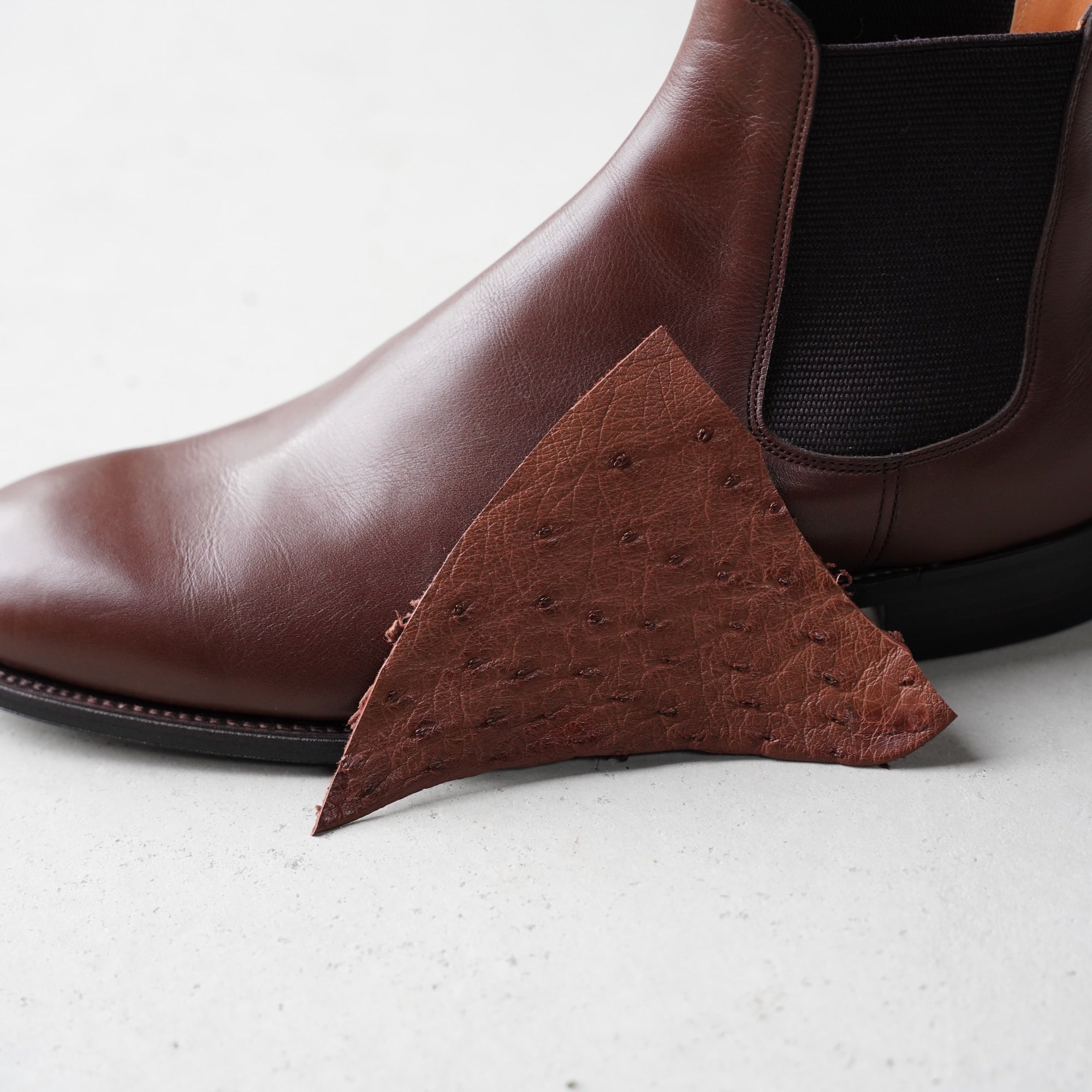 【受注生産】RENDO × éhn / Exclusive Ostrich Chelsea Boots
