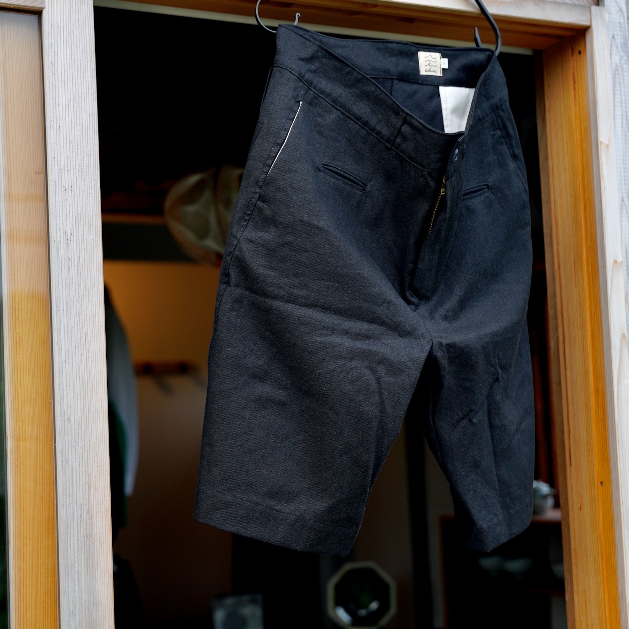 éhn original / Studio Shorts - BLACK Cotton Linen