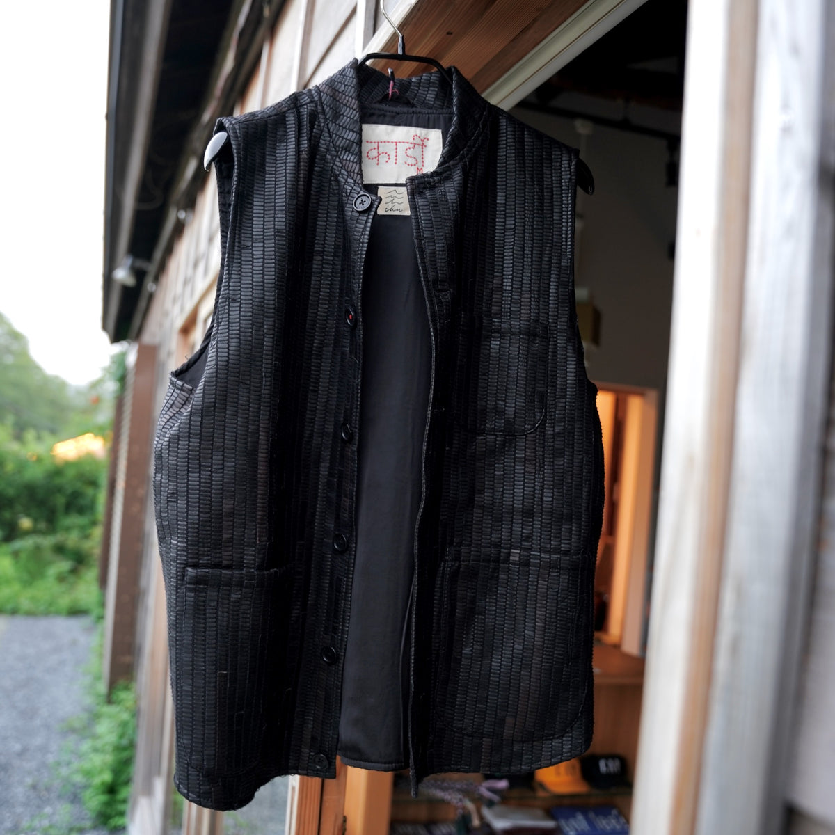 KARDO × éhn /  Exclusive “LEO” VEST - BLACK・BROWN