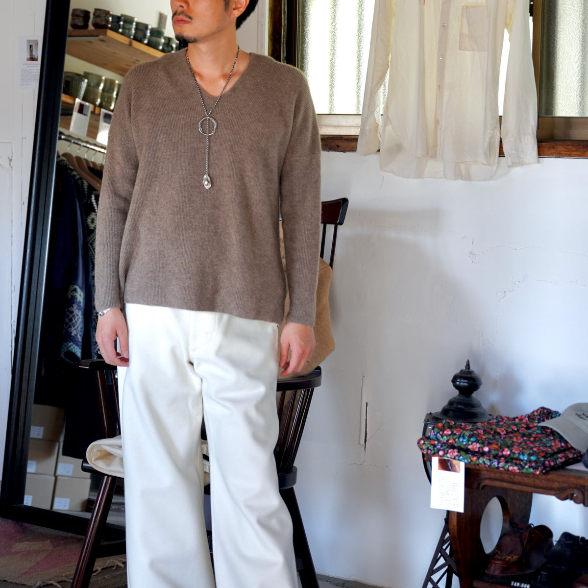 Nomàt / Cashmere V-Sweater