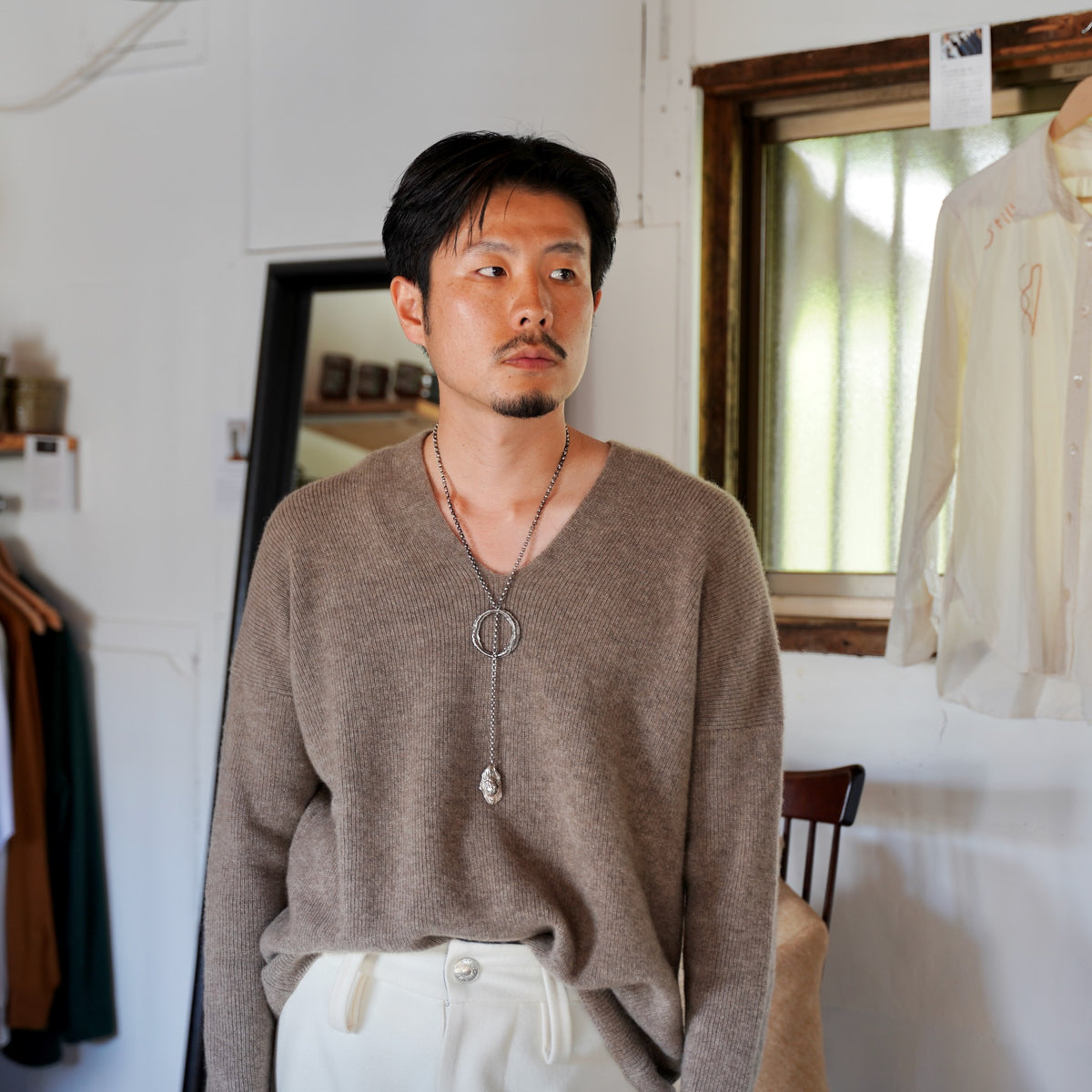 Nomàt / Cashmere V-Sweater
